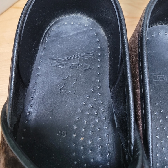 DANSKO | Brown Crushed Velvet Clogs, Sz 40 - Picture 6 of 6